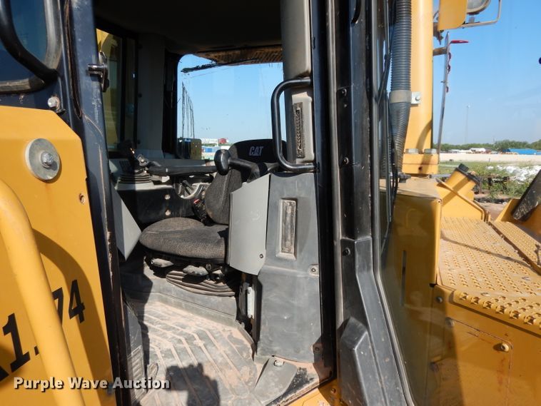 image for item DH0961 2012 Caterpillar D8T  dozer