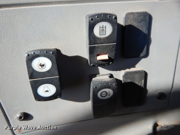 image for item DH0961 2012 Caterpillar D8T  dozer