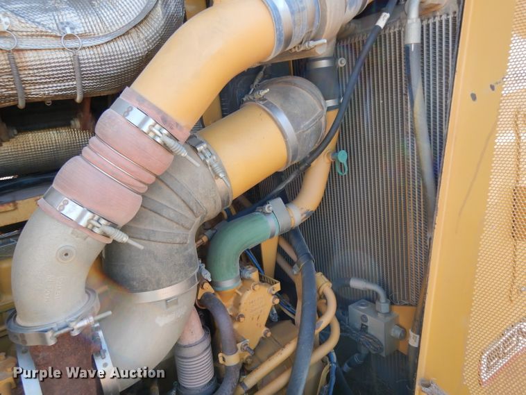 image for item DH0961 2012 Caterpillar D8T  dozer