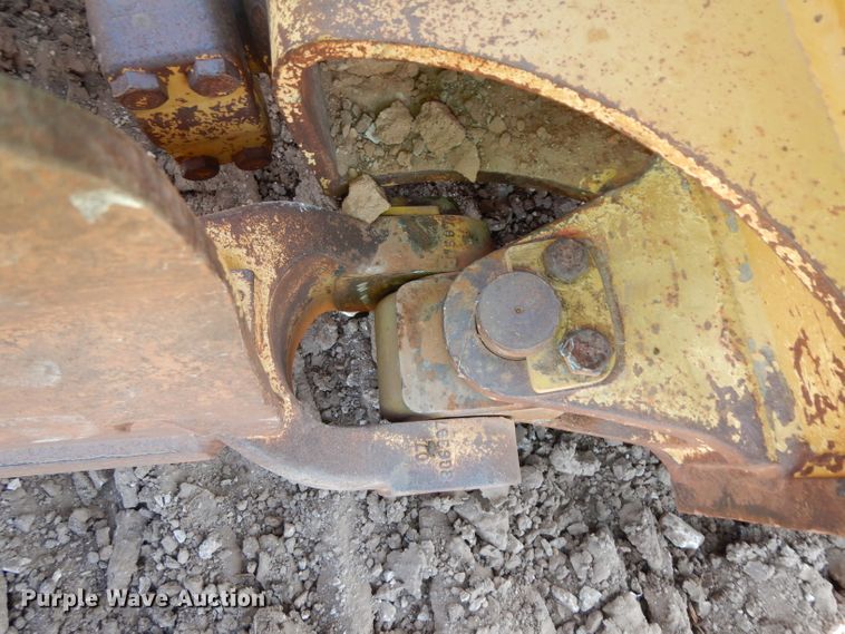 image for item DH0961 2012 Caterpillar D8T  dozer