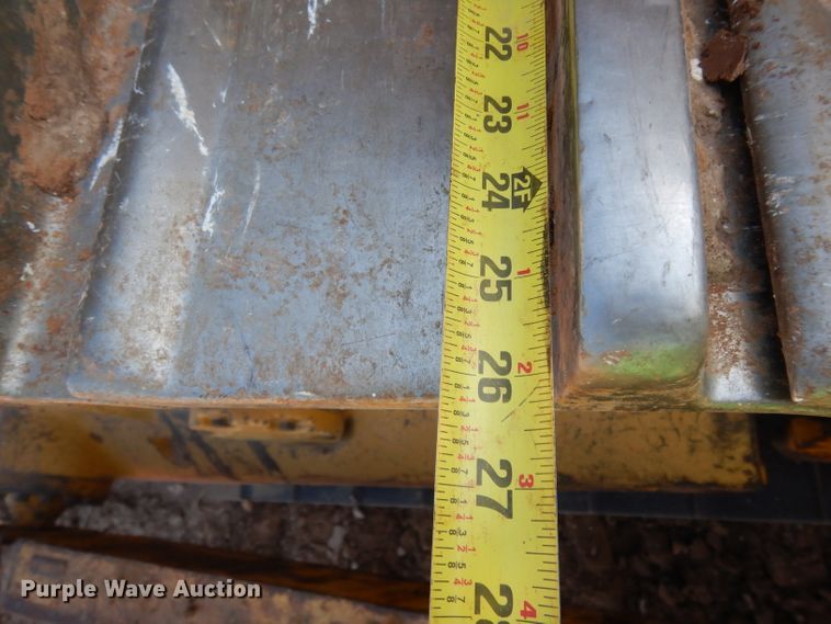 image for item DH0961 2012 Caterpillar D8T  dozer