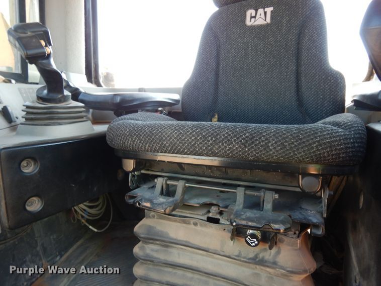 image for item DH0962 2012 Caterpillar D8T  dozer