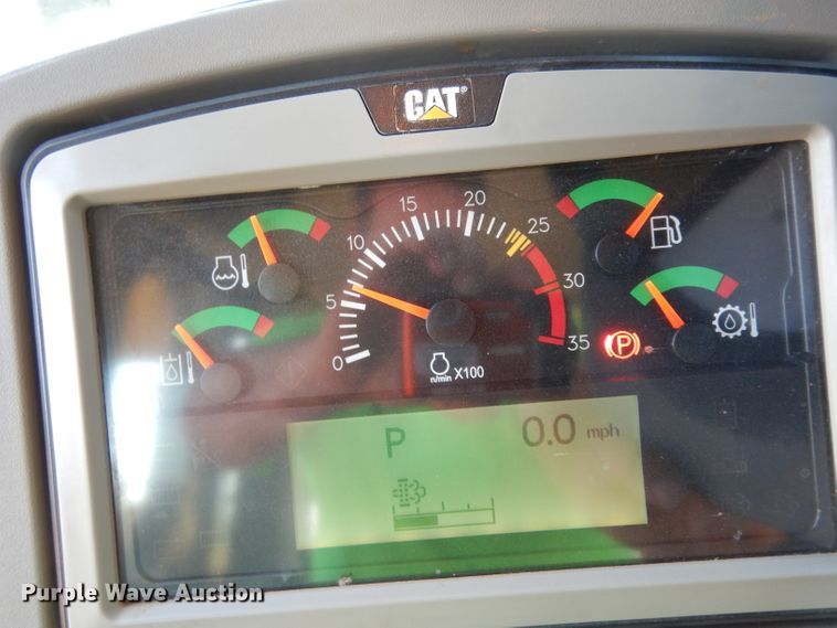 image for item DH0962 2012 Caterpillar D8T  dozer