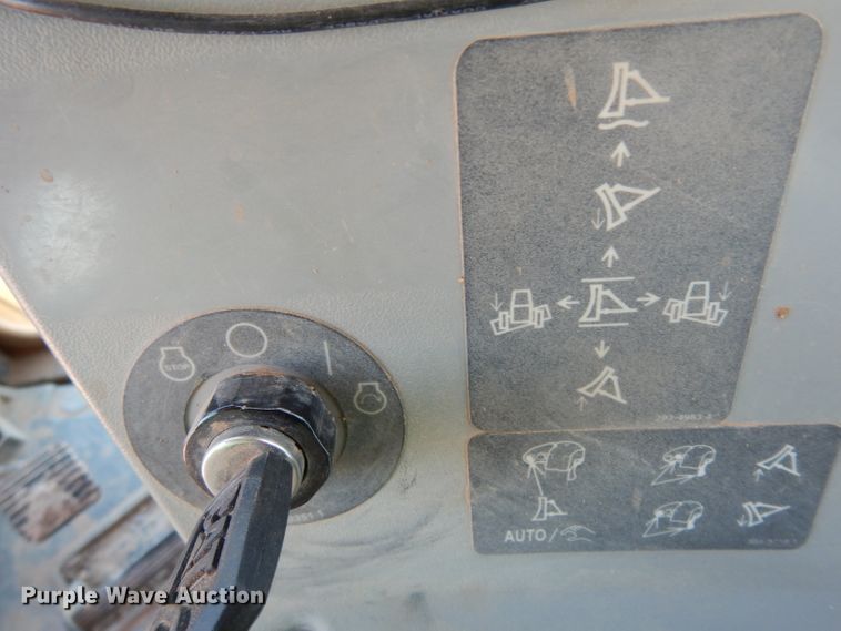 image for item DH0962 2012 Caterpillar D8T  dozer