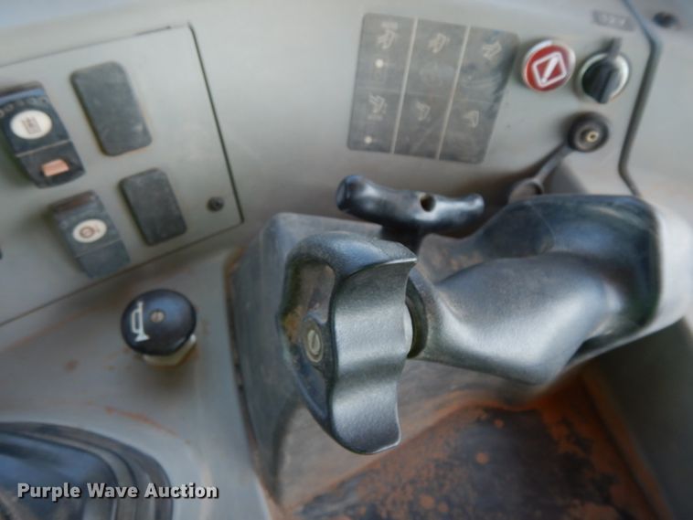 image for item DH0962 2012 Caterpillar D8T  dozer