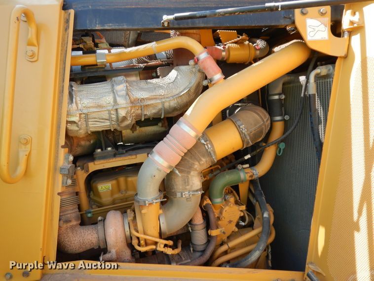 image for item DH0962 2012 Caterpillar D8T  dozer