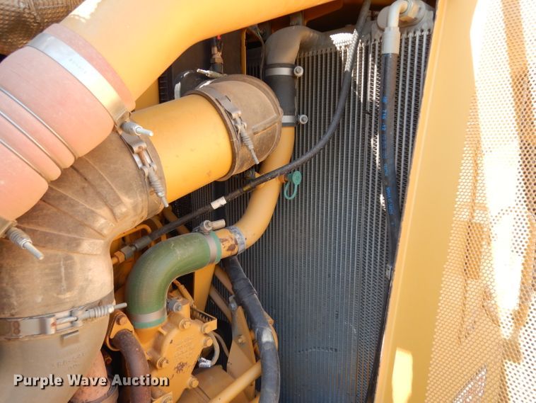 image for item DH0962 2012 Caterpillar D8T  dozer