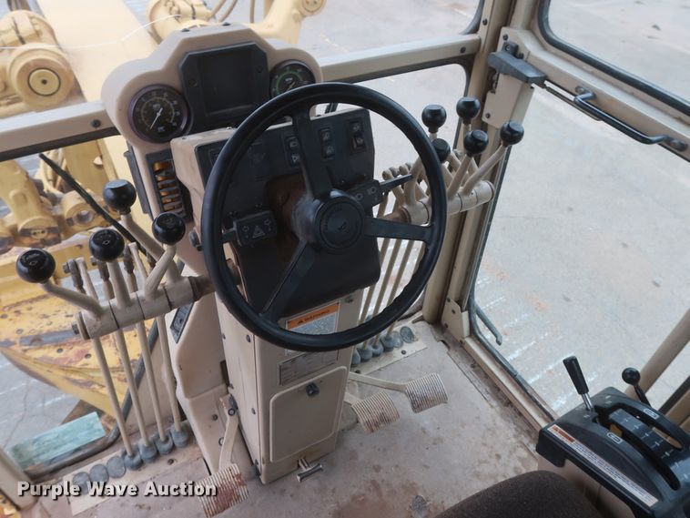 image for item DH0965 2001 Caterpillar 140H VHP  motor grader