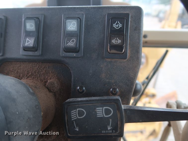 image for item DH0965 2001 Caterpillar 140H VHP  motor grader