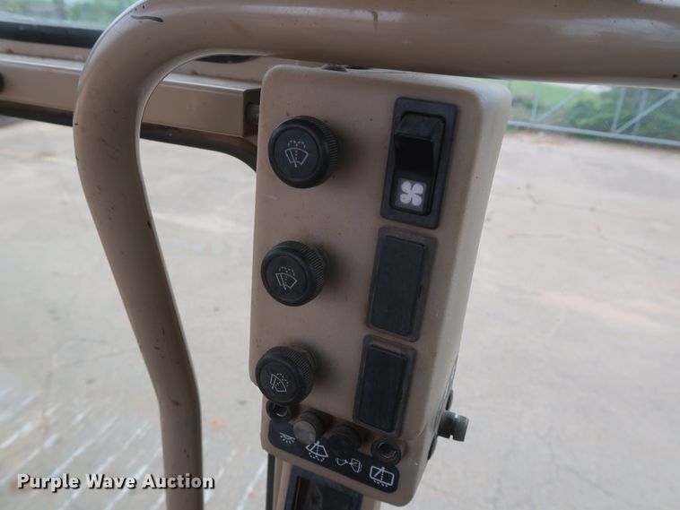 image for item DH0965 2001 Caterpillar 140H VHP  motor grader