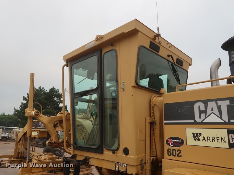 image for item DH0965 2001 Caterpillar 140H VHP  motor grader