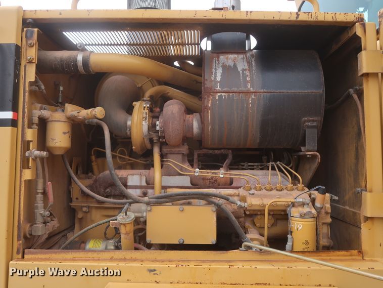 image for item DH0965 2001 Caterpillar 140H VHP  motor grader