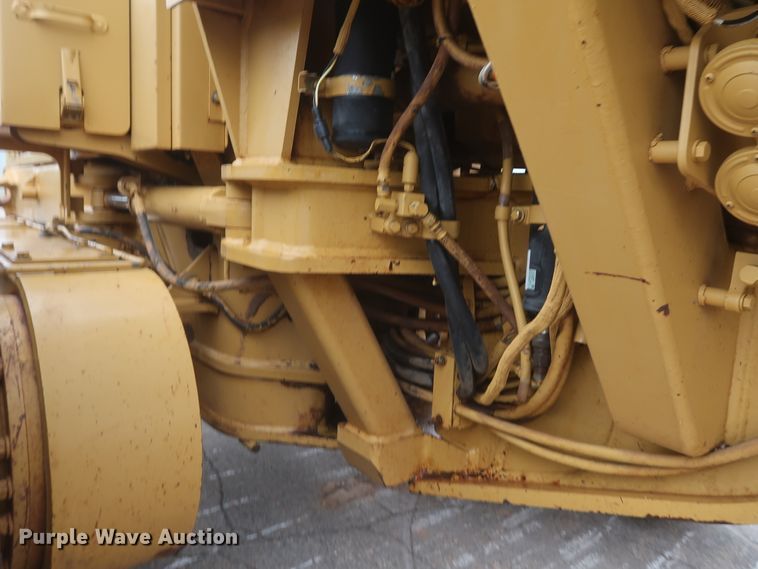 image for item DH0965 2001 Caterpillar 140H VHP  motor grader