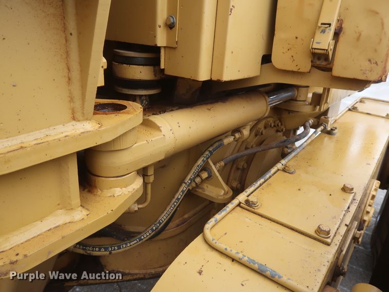 image for item DH0965 2001 Caterpillar 140H VHP  motor grader