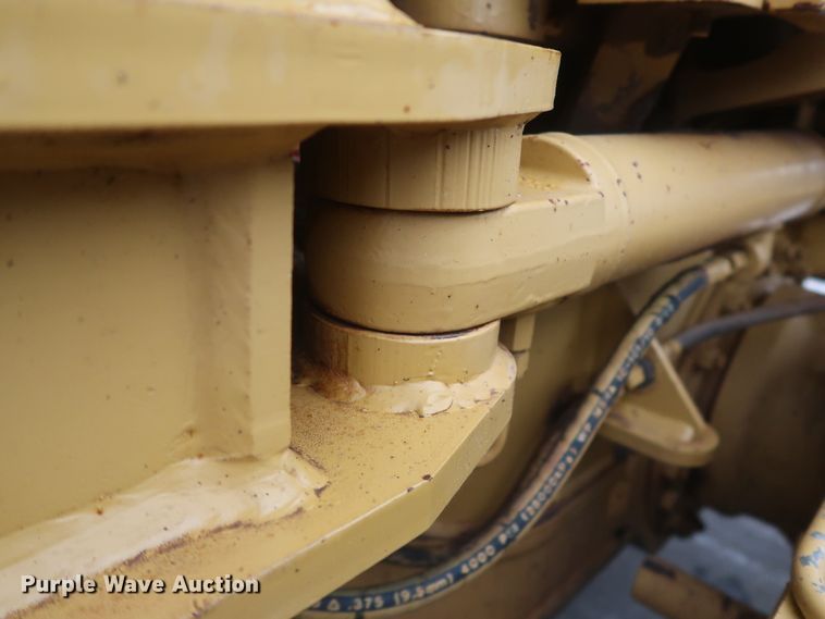 image for item DH0965 2001 Caterpillar 140H VHP  motor grader