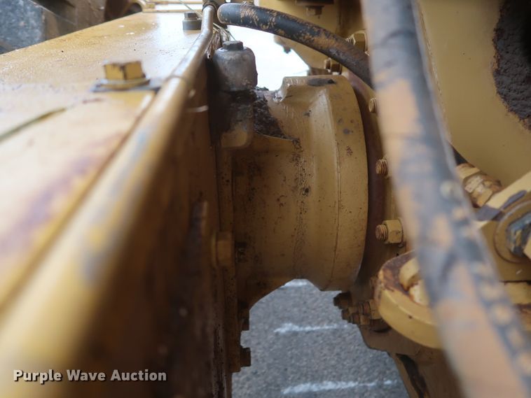 image for item DH0965 2001 Caterpillar 140H VHP  motor grader