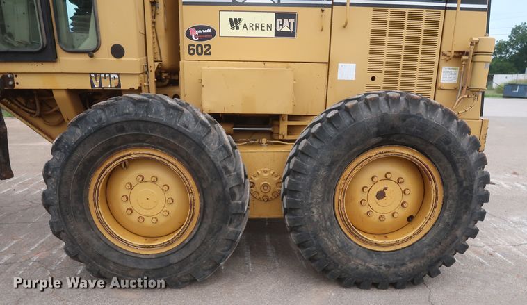 image for item DH0965 2001 Caterpillar 140H VHP  motor grader