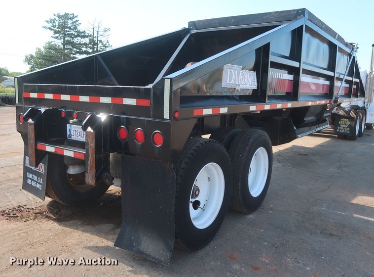 image for item HT9660 2013 Dakota bottom dump trailer