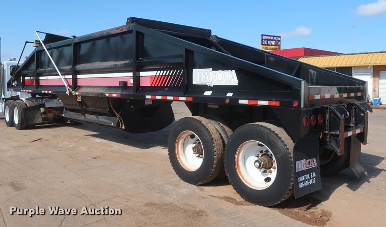 image for item HT9660 2013 Dakota bottom dump trailer