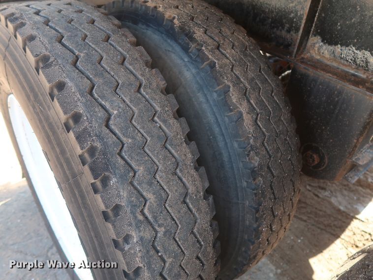 image for item HT9660 2013 Dakota bottom dump trailer