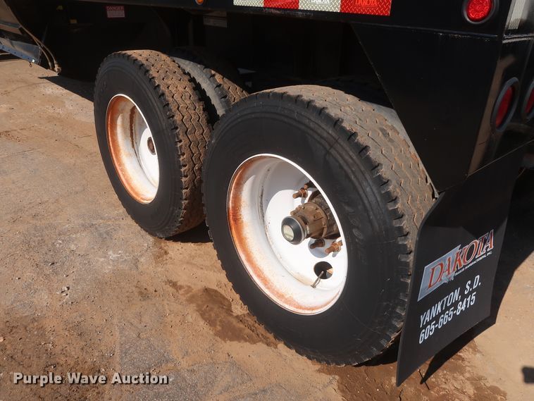 image for item HT9660 2013 Dakota bottom dump trailer
