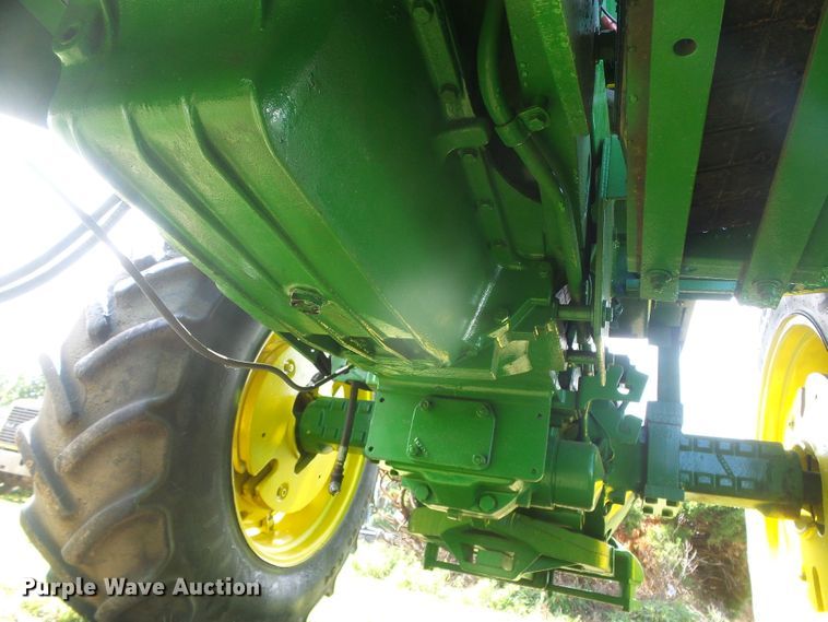 image for item DD0394 1972 John Deere 4320  tractor