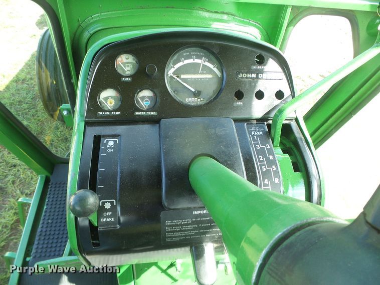 image for item DD0394 1972 John Deere 4320  tractor