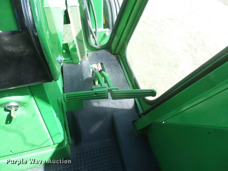 image for item DD0394 1972 John Deere 4320  tractor