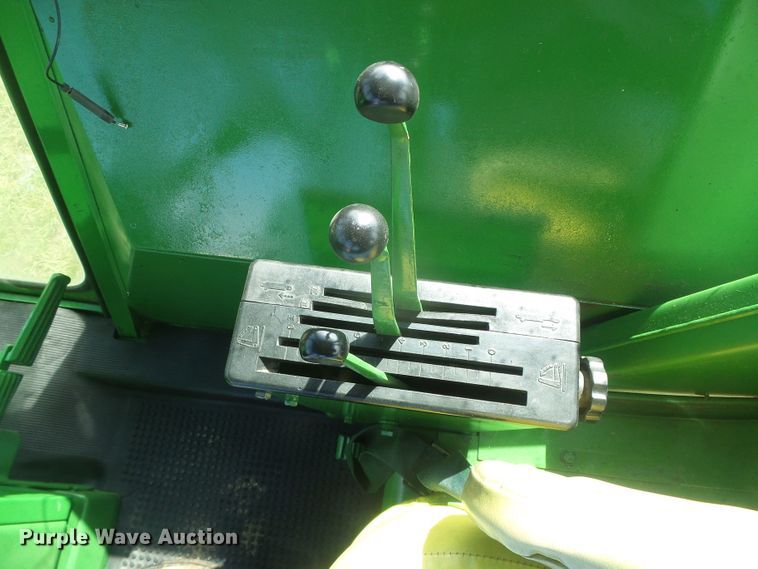 image for item DD0394 1972 John Deere 4320  tractor