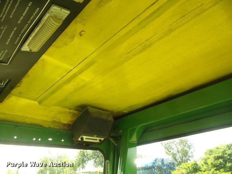 image for item DD0394 1972 John Deere 4320  tractor