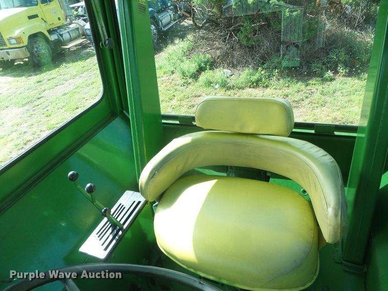 image for item DD0394 1972 John Deere 4320  tractor