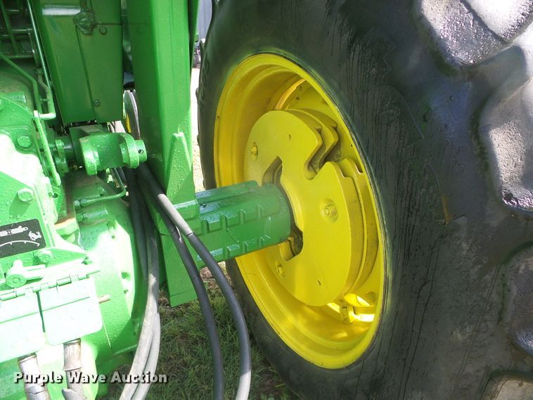 image for item DD0394 1972 John Deere 4320  tractor