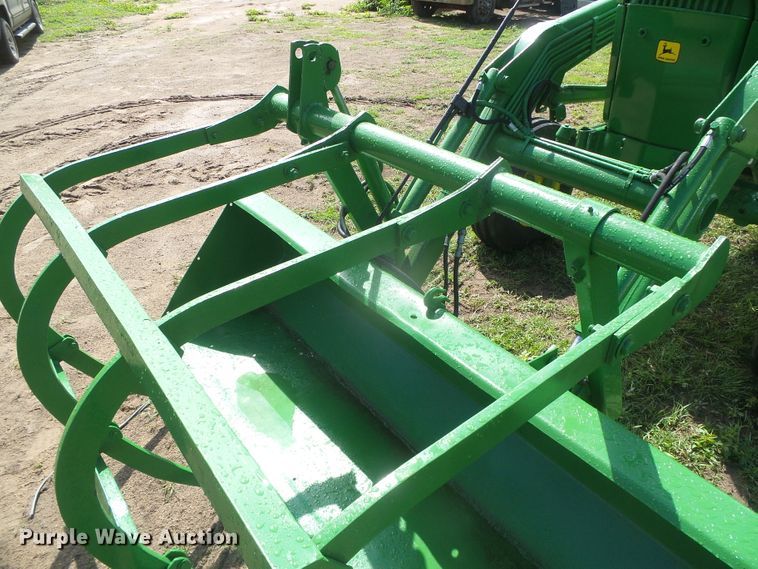 image for item DD0394 1972 John Deere 4320  tractor