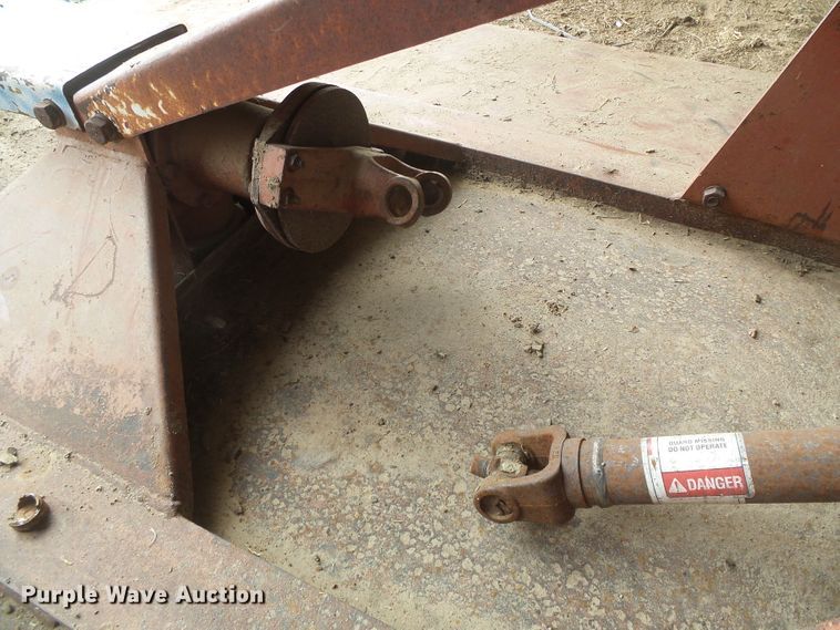 image for item DD0401 International 1066  tractor