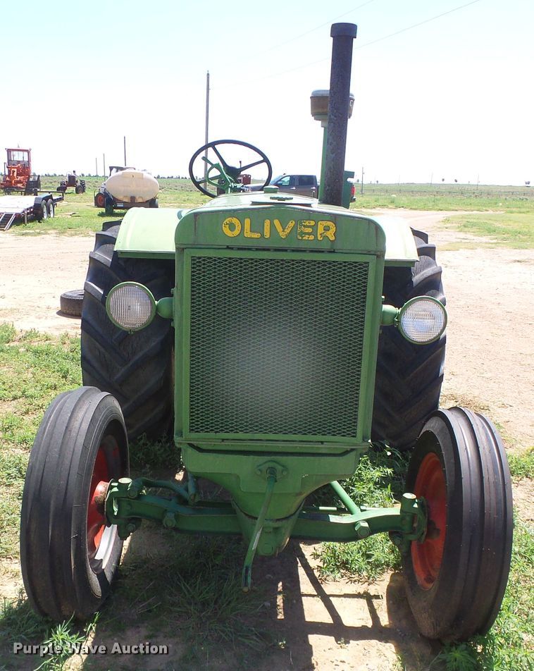 image for item DD0416 1941 Oliver 99  tractor