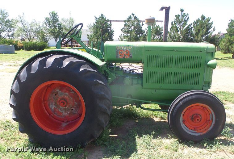 image for item DD0416 1941 Oliver 99  tractor
