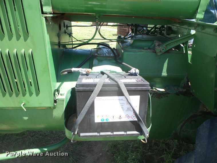 image for item DD0416 1941 Oliver 99  tractor