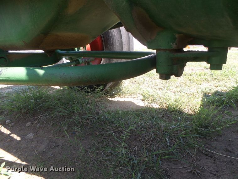 image for item DD0416 1941 Oliver 99  tractor