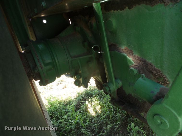 image for item DD0416 1941 Oliver 99  tractor