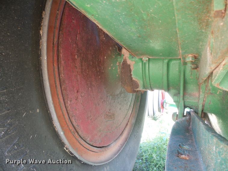 image for item DD0416 1941 Oliver 99  tractor