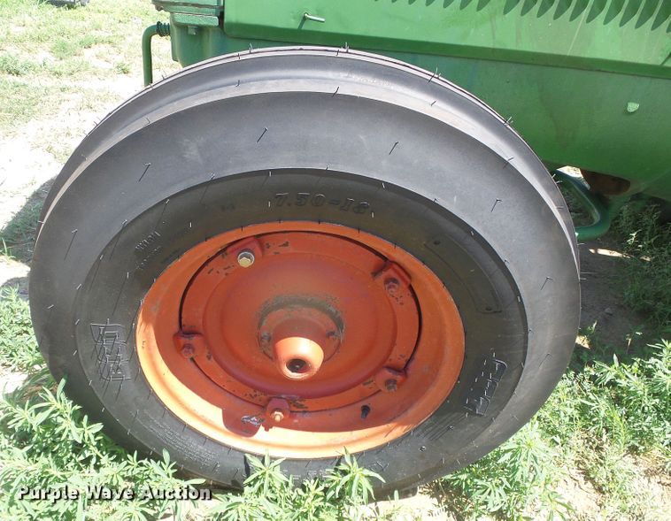 image for item DD0416 1941 Oliver 99  tractor