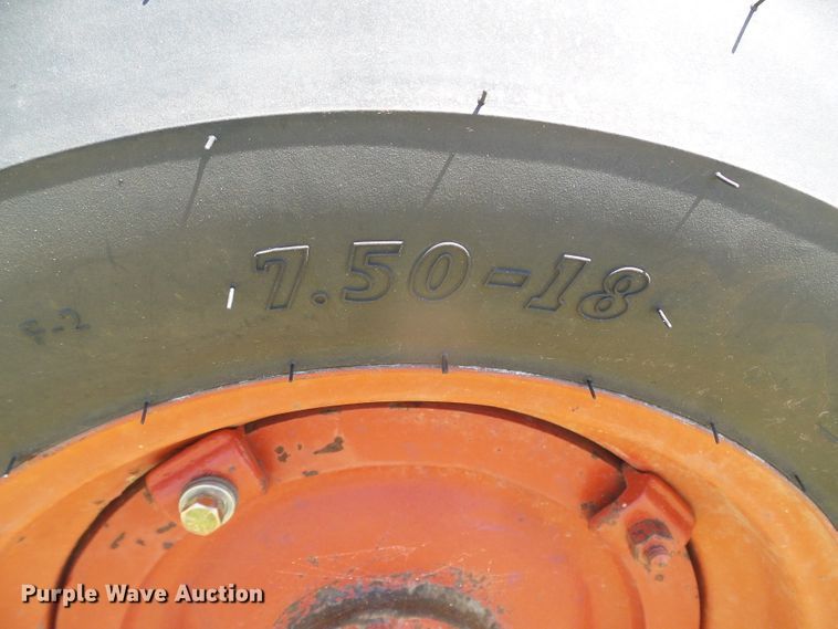 image for item DD0416 1941 Oliver 99  tractor