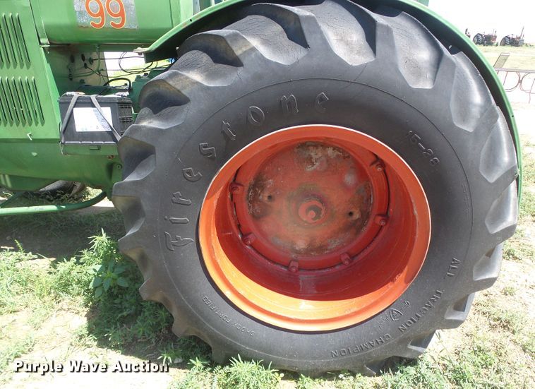 image for item DD0416 1941 Oliver 99  tractor