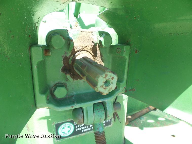 image for item DD0416 1941 Oliver 99  tractor