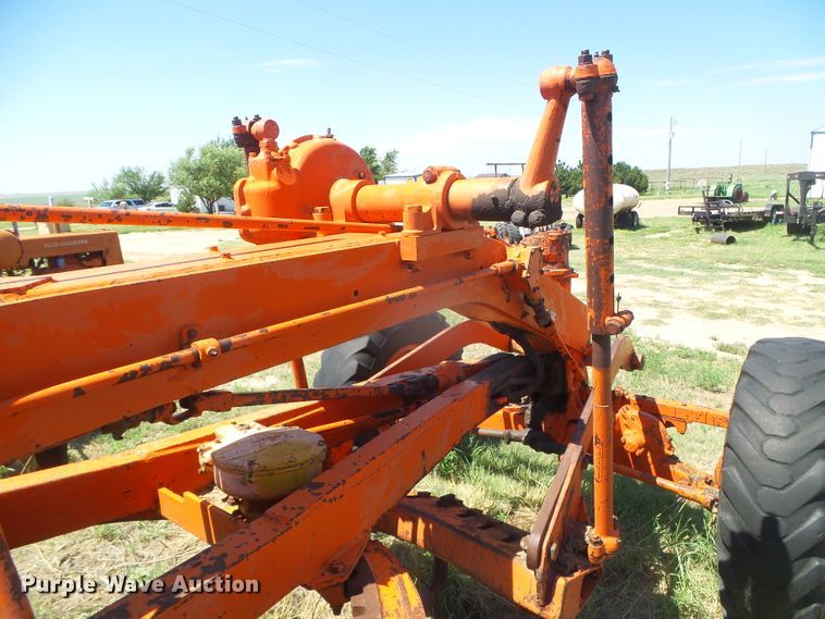 image for item DD0418 1962 Caterpillar 112E  motor grader