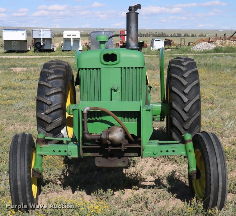 image for item DD5397 1960 John Deere 435  tractor