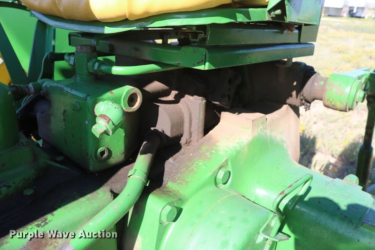 image for item DD5397 1960 John Deere 435  tractor