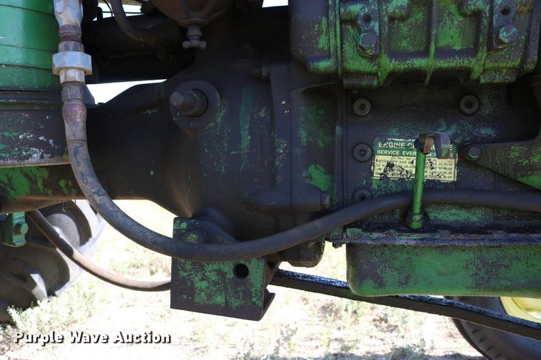 image for item DD5397 1960 John Deere 435  tractor