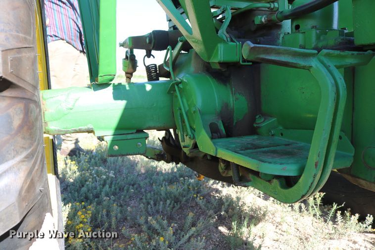 image for item DD5397 1960 John Deere 435  tractor