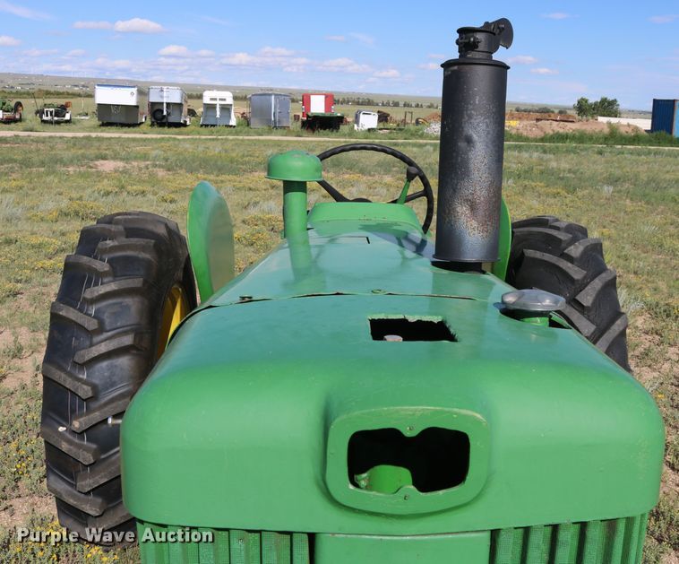 image for item DD5397 1960 John Deere 435  tractor